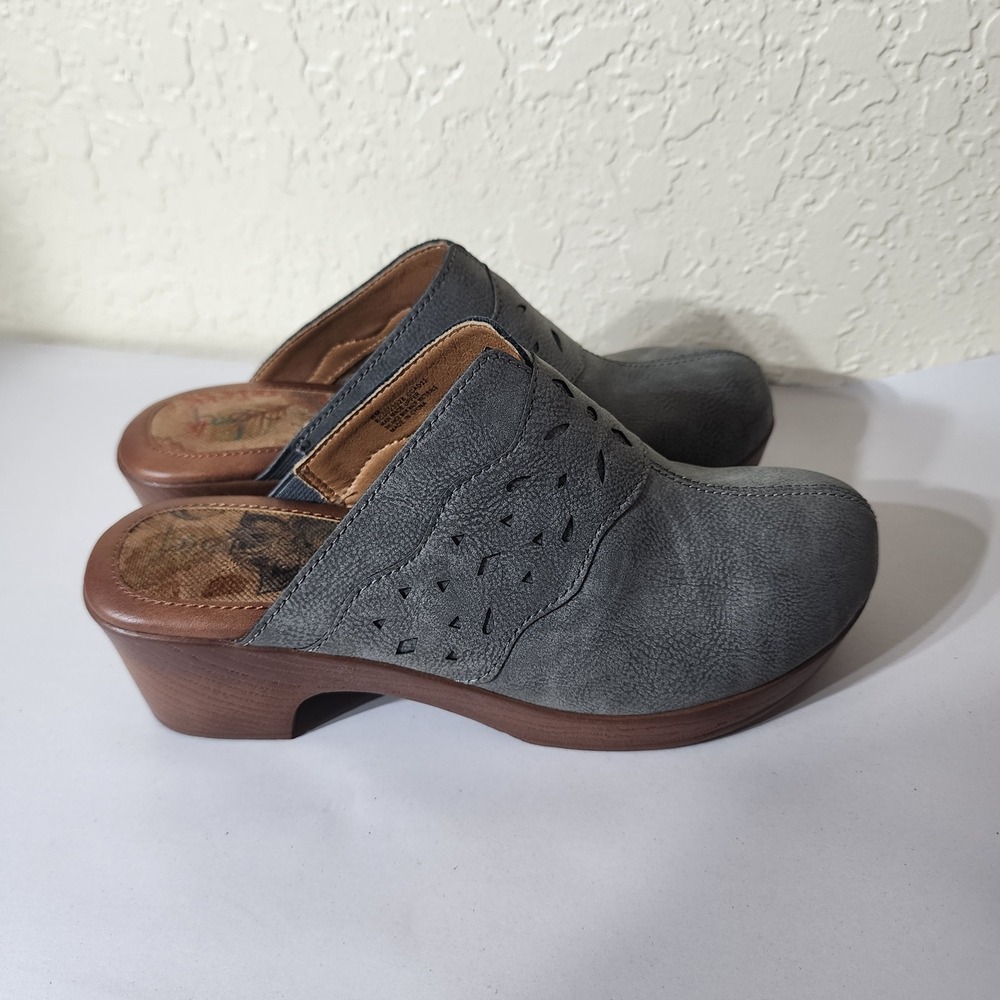 BOC Womens Grey Laser Cut Floral Clog Mules Shoes BC0023028 CCAD22 Size 8M